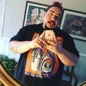 Meet your Posher, Emmanuel